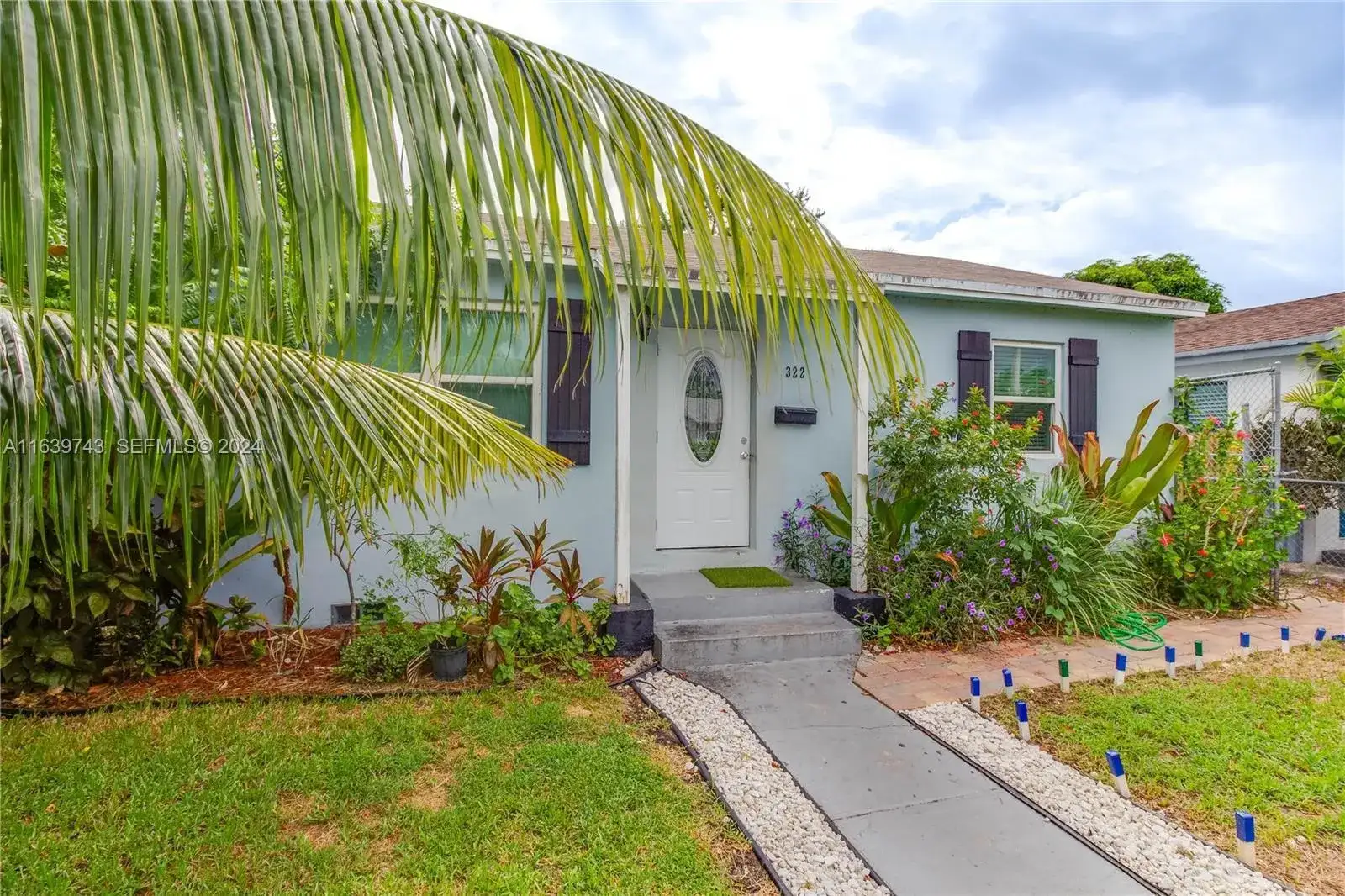 322 N C Street, FL 33460 photo 3