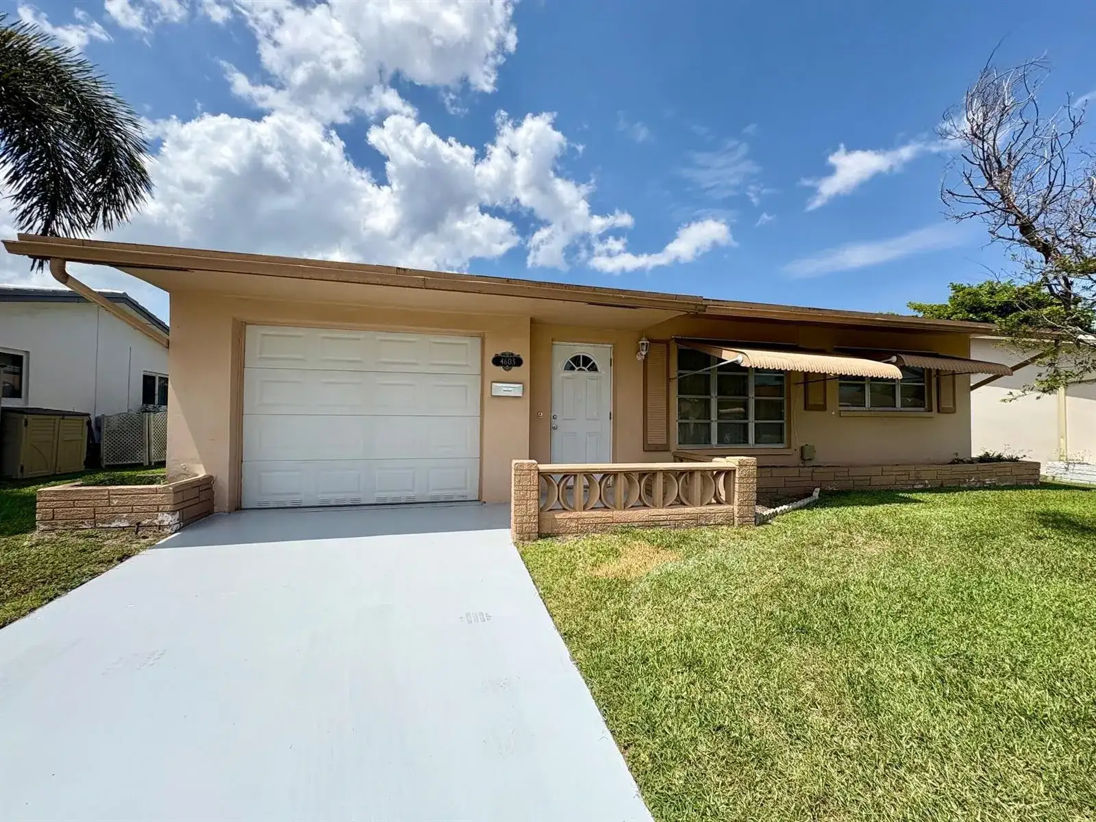 4603 NW 49th Street, Tamarac FL 33319 photo 2
