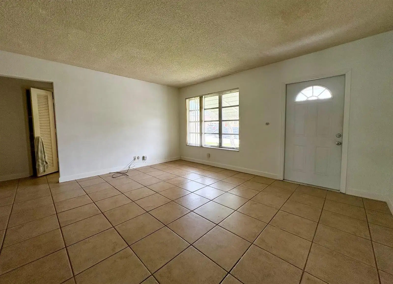 4603 NW 49th Street, Tamarac FL 33319 photo 4