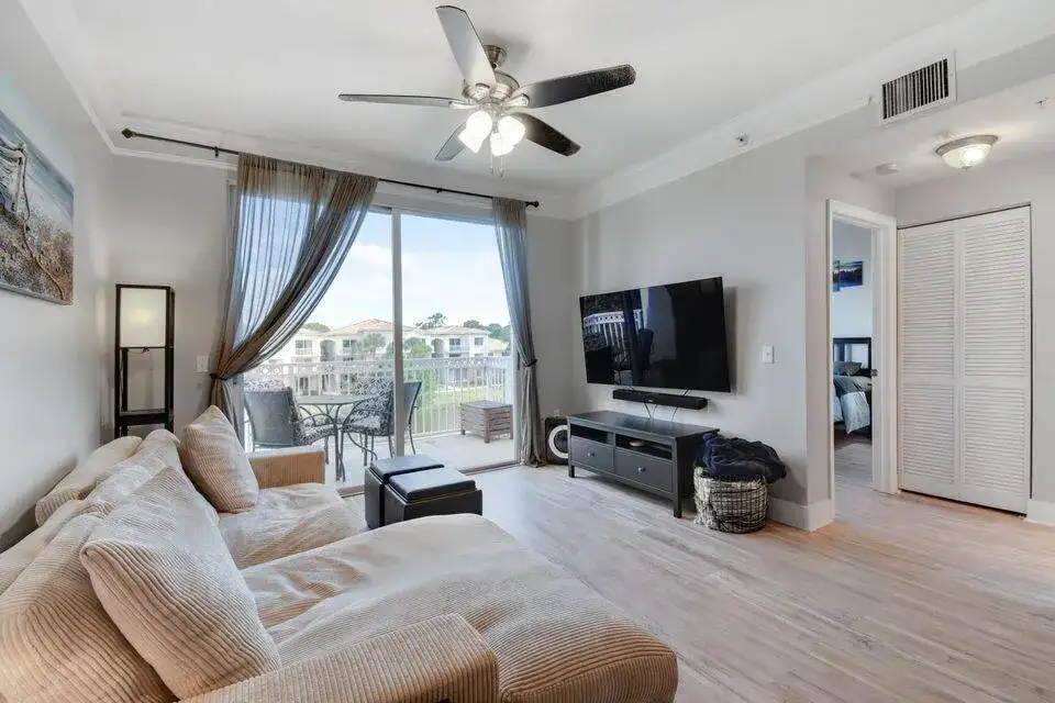 7302 W Myrtlewood Cir Circle W, Palm Beach Gardens FL 33418 photo 2