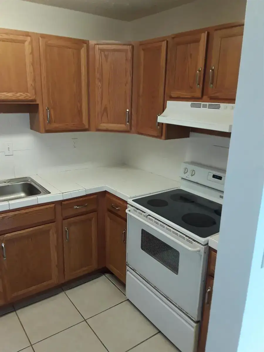 7664 Kimberly Boulevard # 3, North Lauderdale FL 33068 photo 2