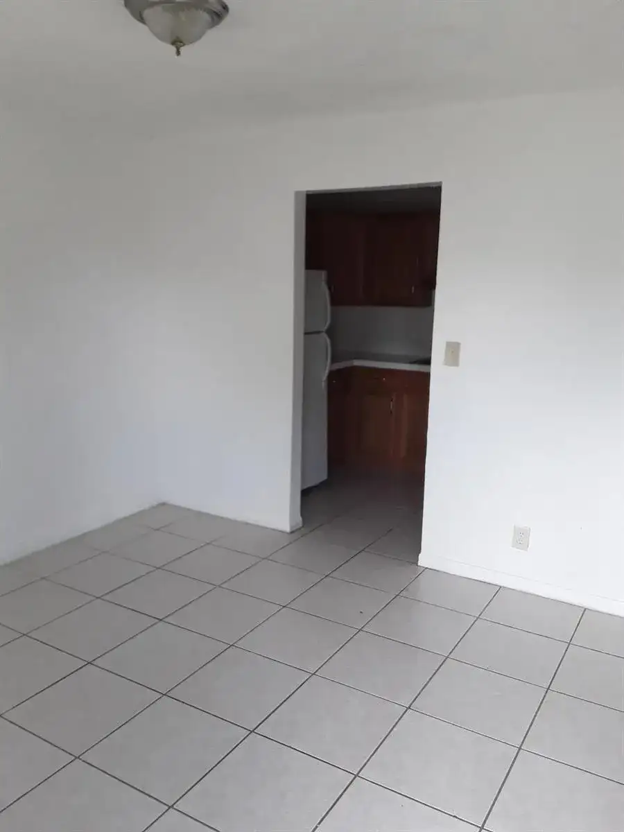 7664 Kimberly Boulevard # 3, North Lauderdale FL 33068 photo 3