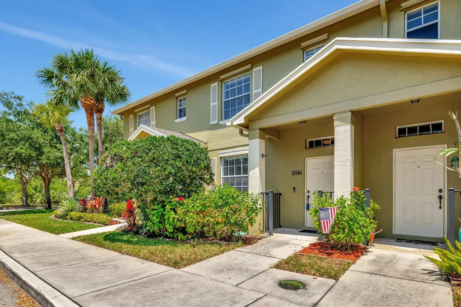 2061 SE Glen Ridge Drive, Port St. Lucie FL 34952 photo 2