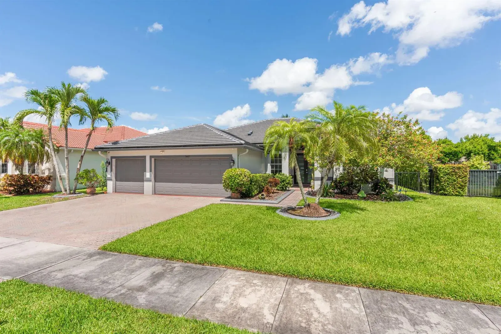 5617 NW 106th Way, Coral Springs FL 33076