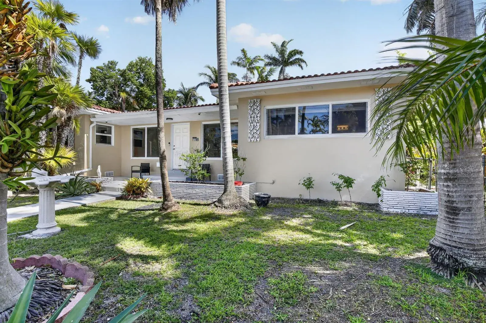 742 Hollywood Boulevard, Hollywood FL 33019