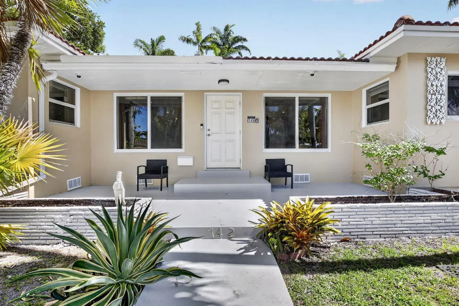 742 Hollywood Boulevard, Hollywood FL 33019