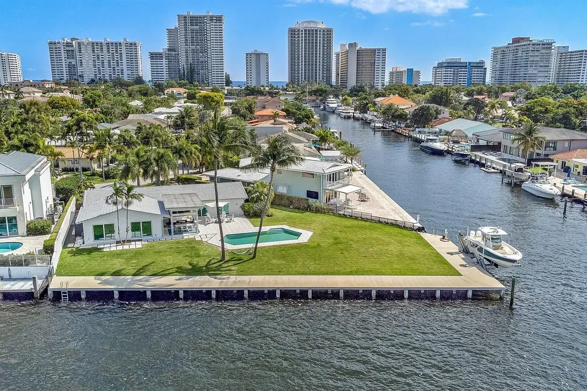 35 Castle Harbor Isle Drive, Fort Lauderdale FL 33308