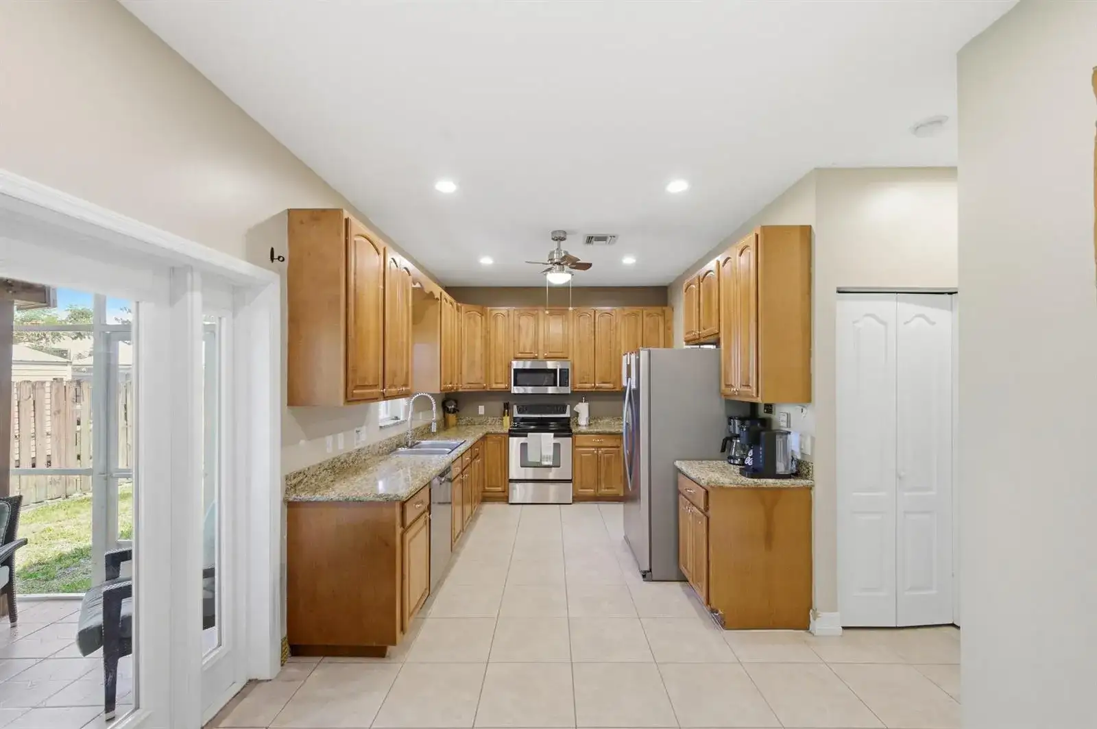 2750 SW Cornell Avenue, Palm City FL 34990 photo 3