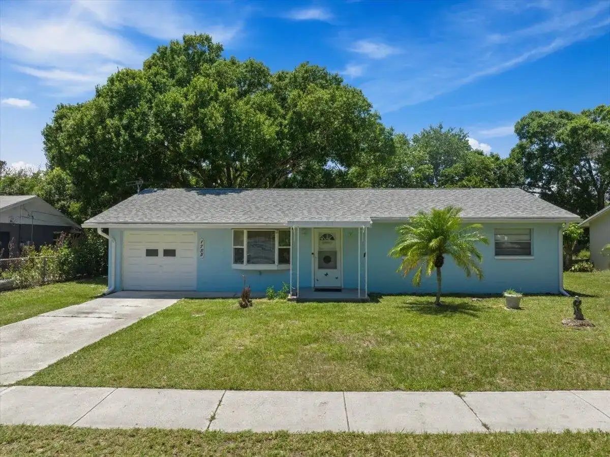1735 40th Avenue, Vero Beach FL 32960