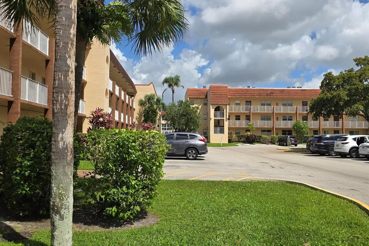 2881 N Pine Island Road, Sunrise FL 33322