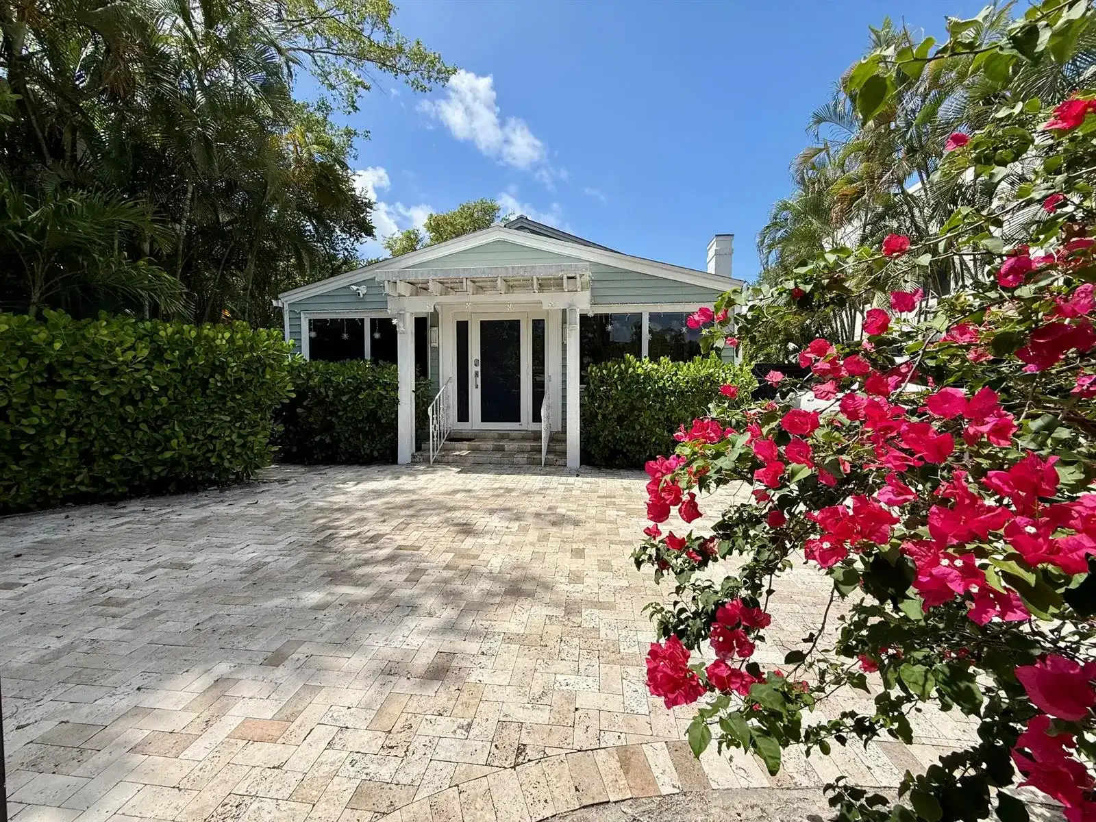 1216 SE 1st Street, Fort Lauderdale FL 33301