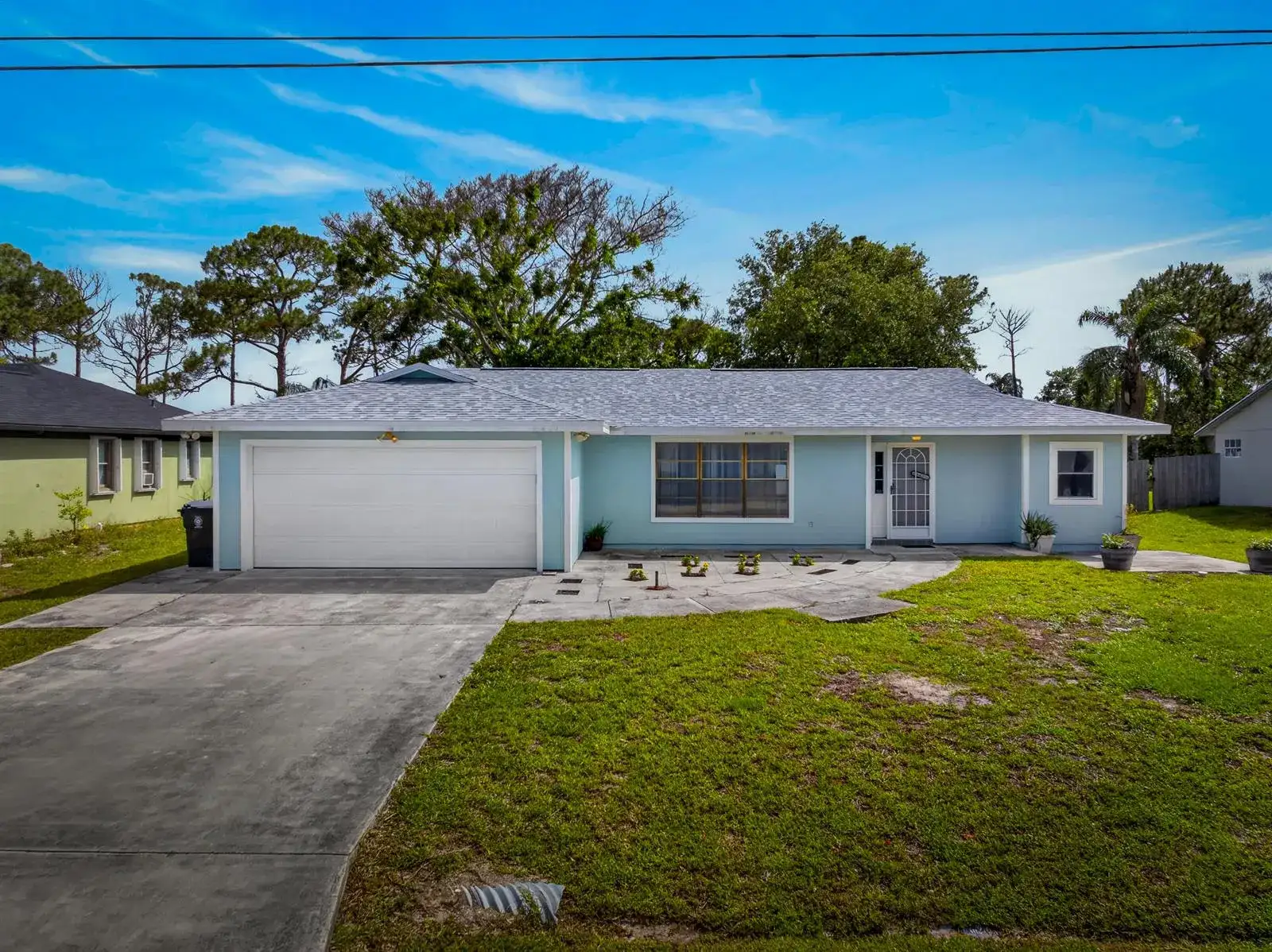 662 SE Essex Drive, Port St. Lucie FL 34984 photo 2