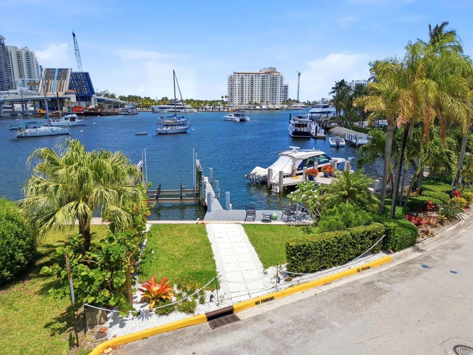 325 Poinciana Drive, Fort Lauderdale FL 33301