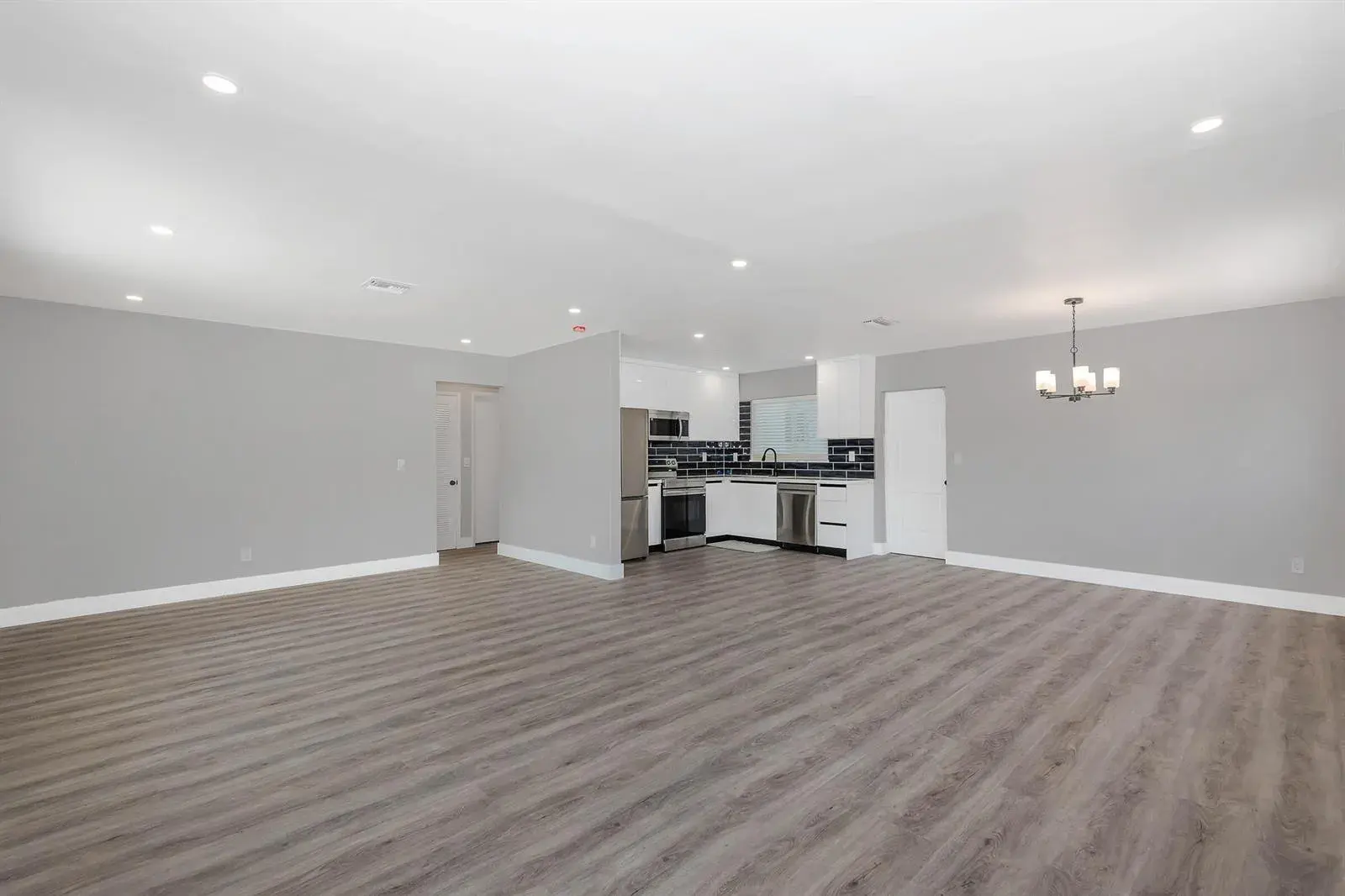 2733 NE 6th Avenue, Wilton Manors FL 33334