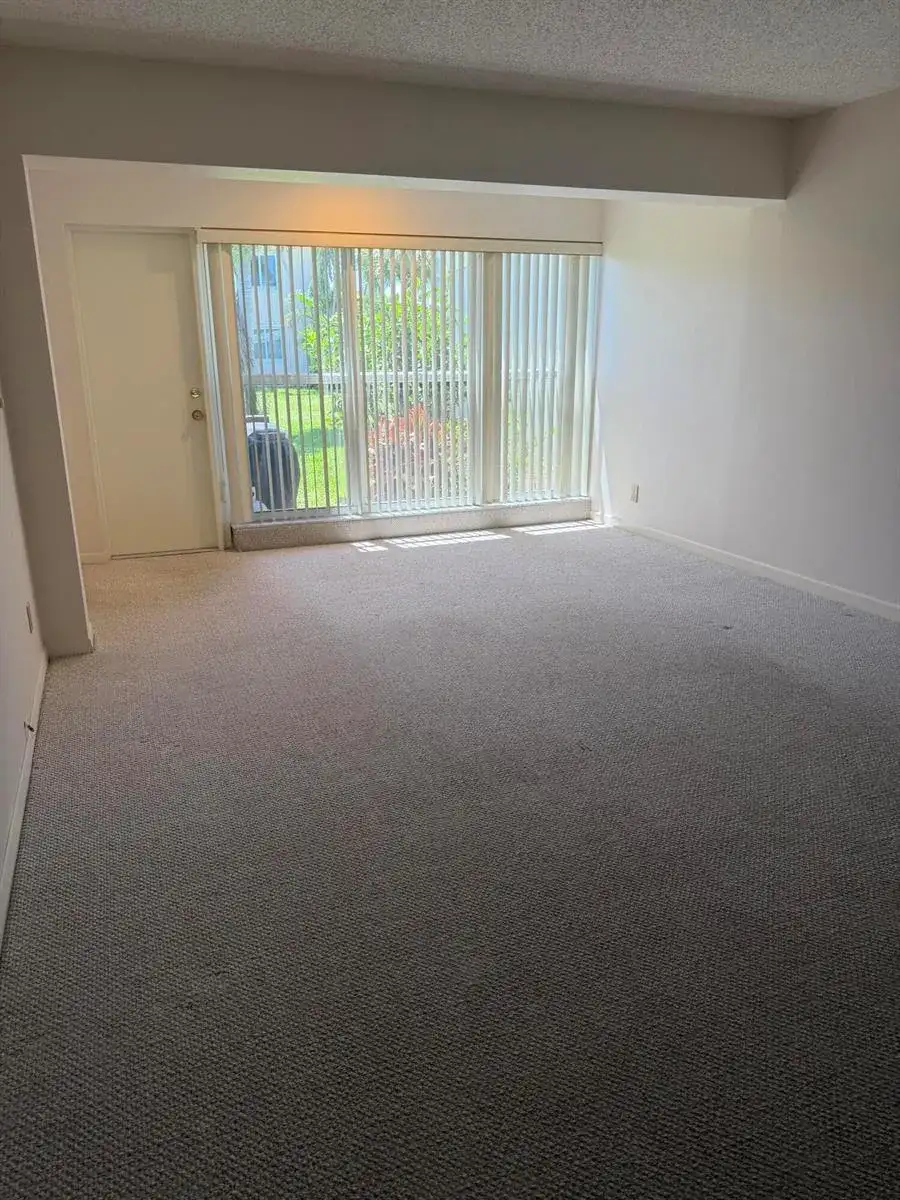 1360 NW 19th Terrace # 101, Delray Beach FL 33445 photo 4