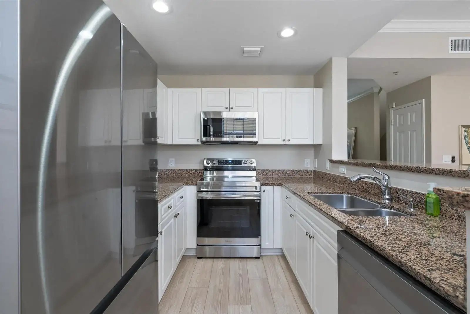 610 Fern Street, West Palm Beach FL 33401 photo 4