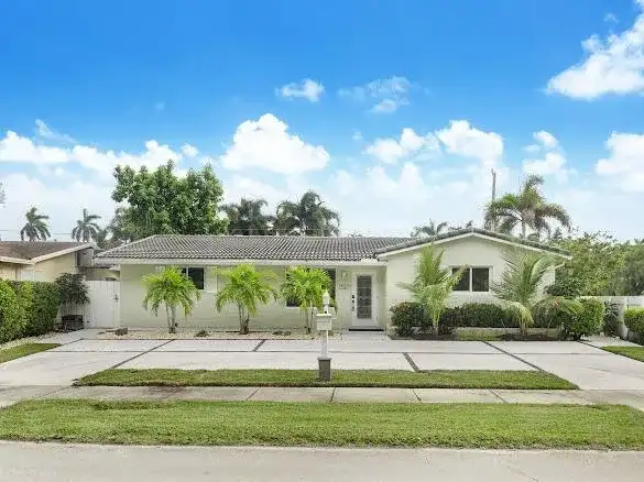 1250 Arthur Street, Hollywood FL 33019