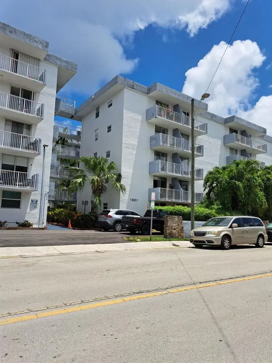 1801 S Treasure Drive, North Bay Village FL 33141