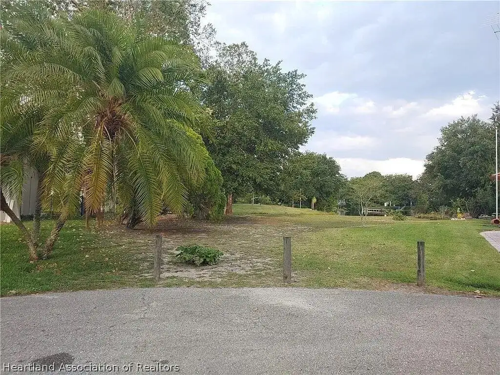 196 Autumn Avenue, Lake Placid FL 33852 photo 5