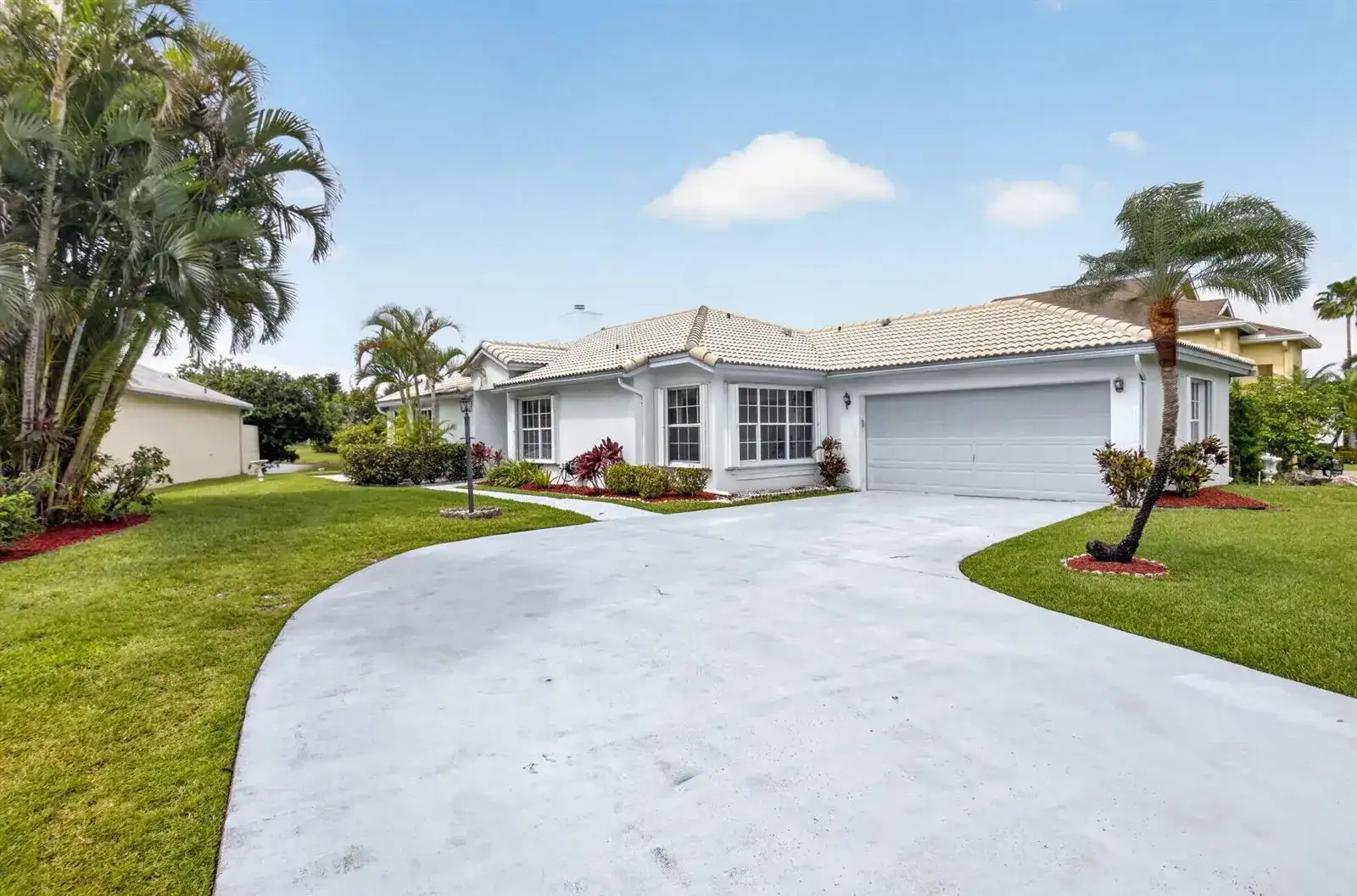 6413 Lansdowne Circle, Boynton Beach FL 33472 photo 2