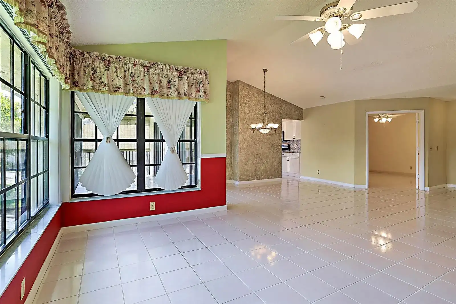 3283 Jog Park Drive, FL 33467 photo 5