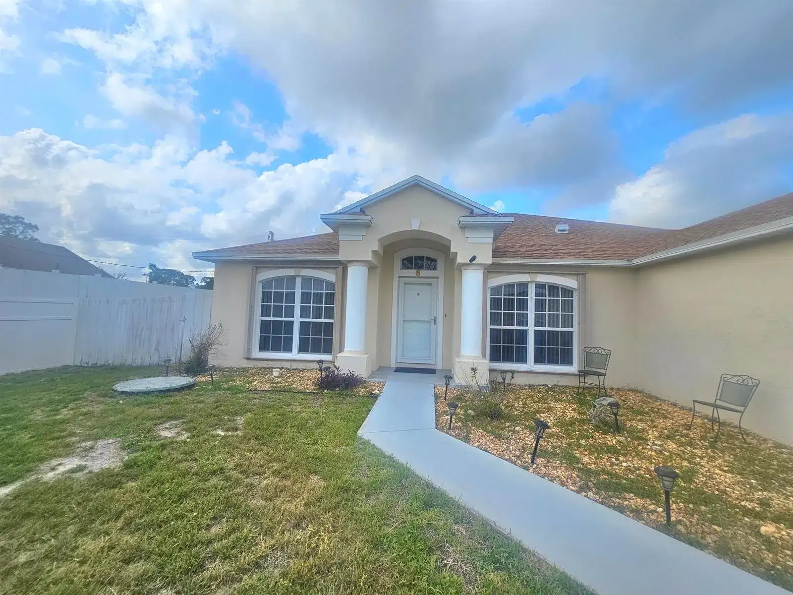 589 NW Fairfax Avenue, Port St. Lucie FL 34983 photo 4