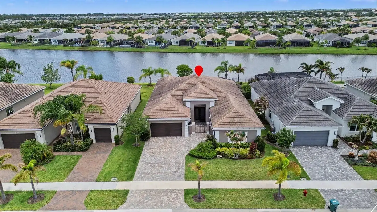 11904 SW Sailfish Isles Way, Port St. Lucie FL 34987 photo 2
