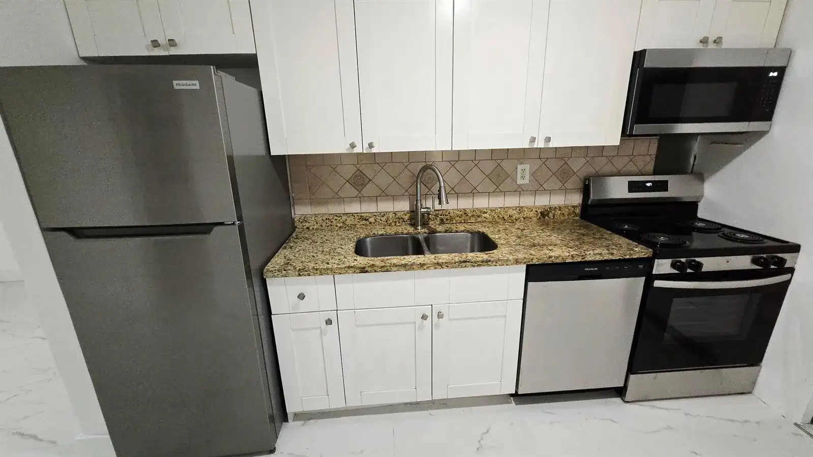 2849 NE 13th Avenue, Pompano Beach FL 33064 photo 4