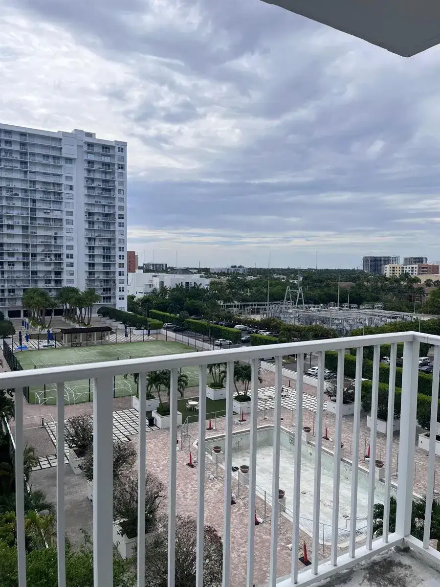 2851 NE 183rd Street, Aventura FL 33160