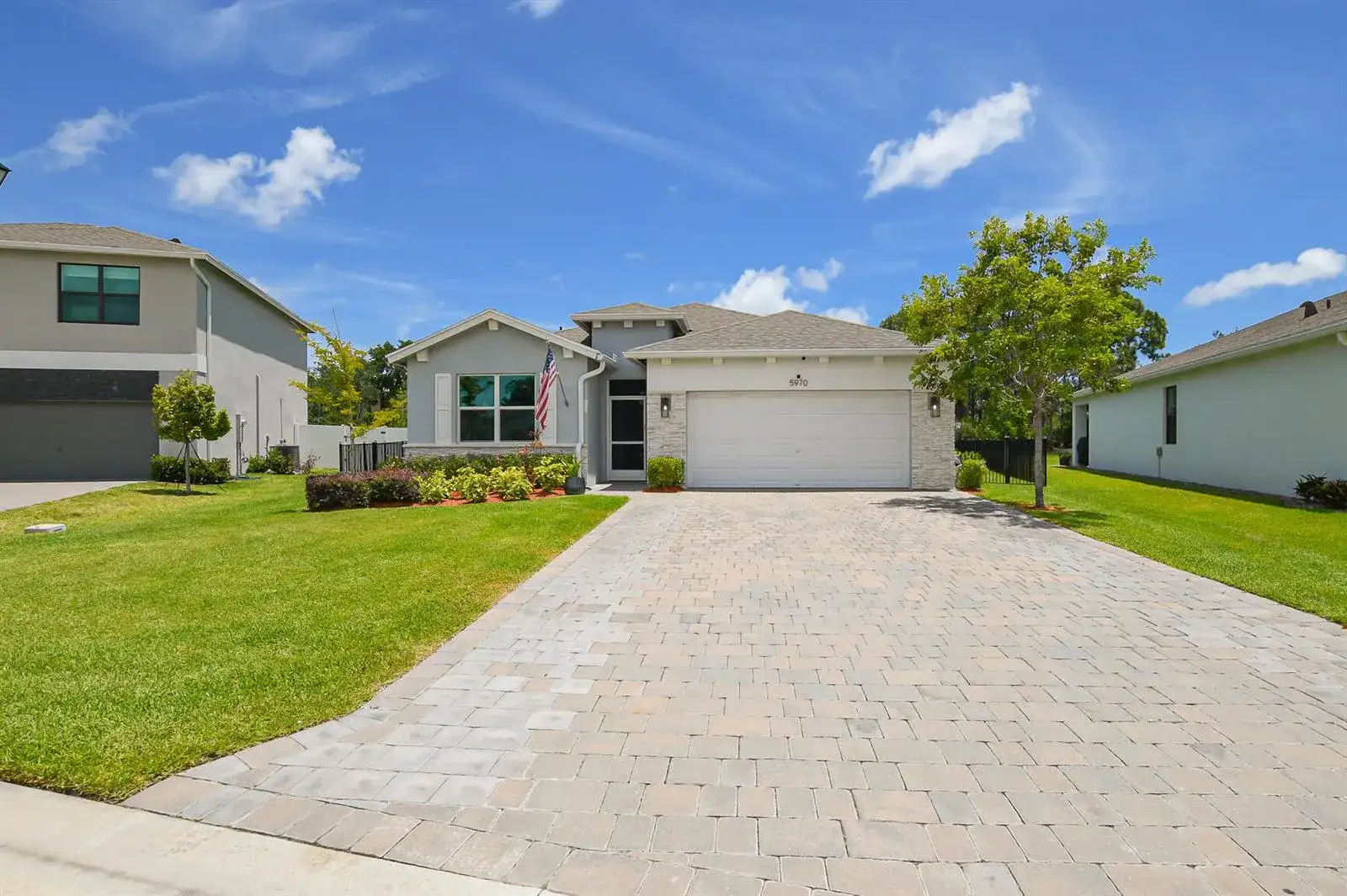 5970 SE Skyblue Circle, Stuart FL 34997 photo 2
