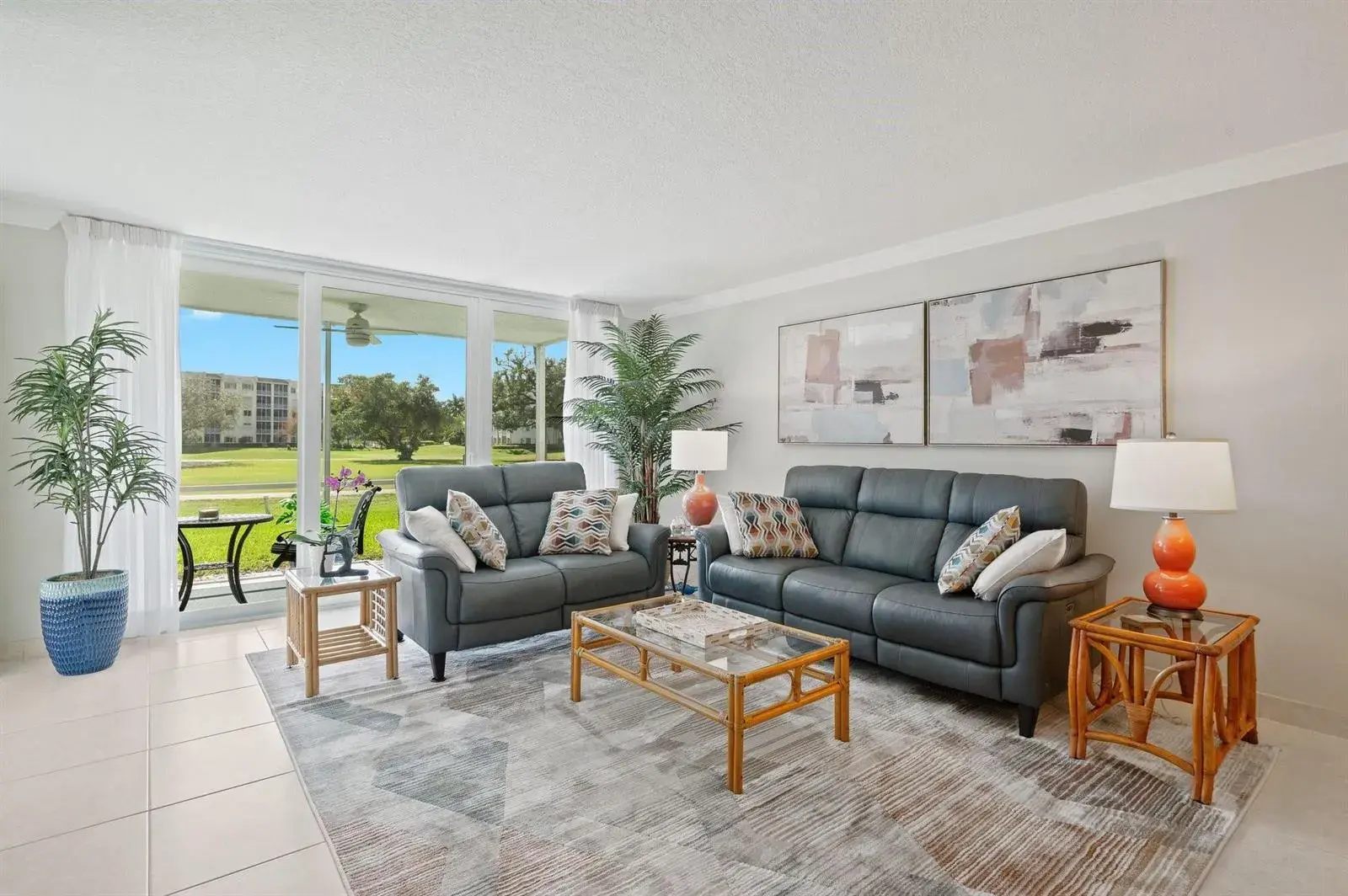 3700 Oaks Clubhouse Drive # 106, Pompano Beach FL 33069