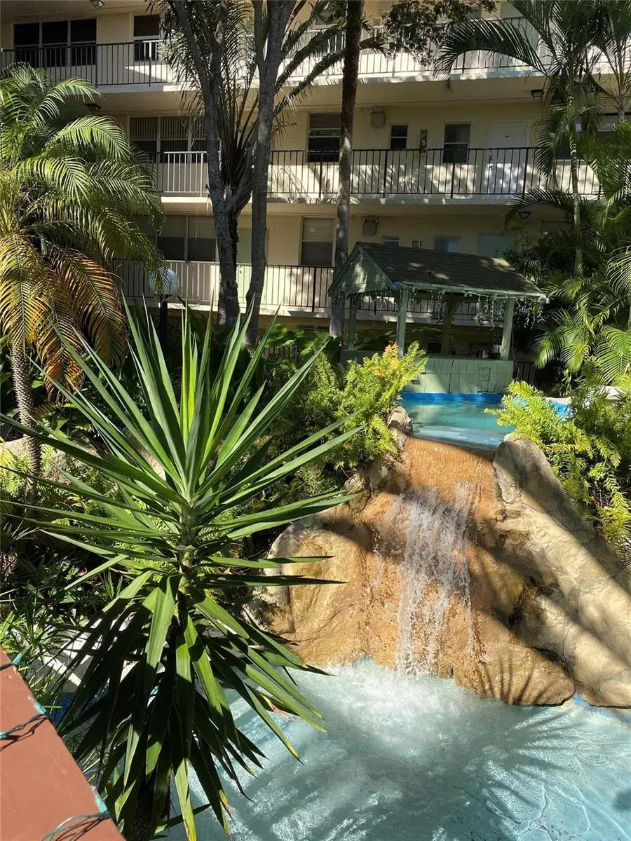 5300 NE 24th Terrace # 211c, Fort Lauderdale FL 33308