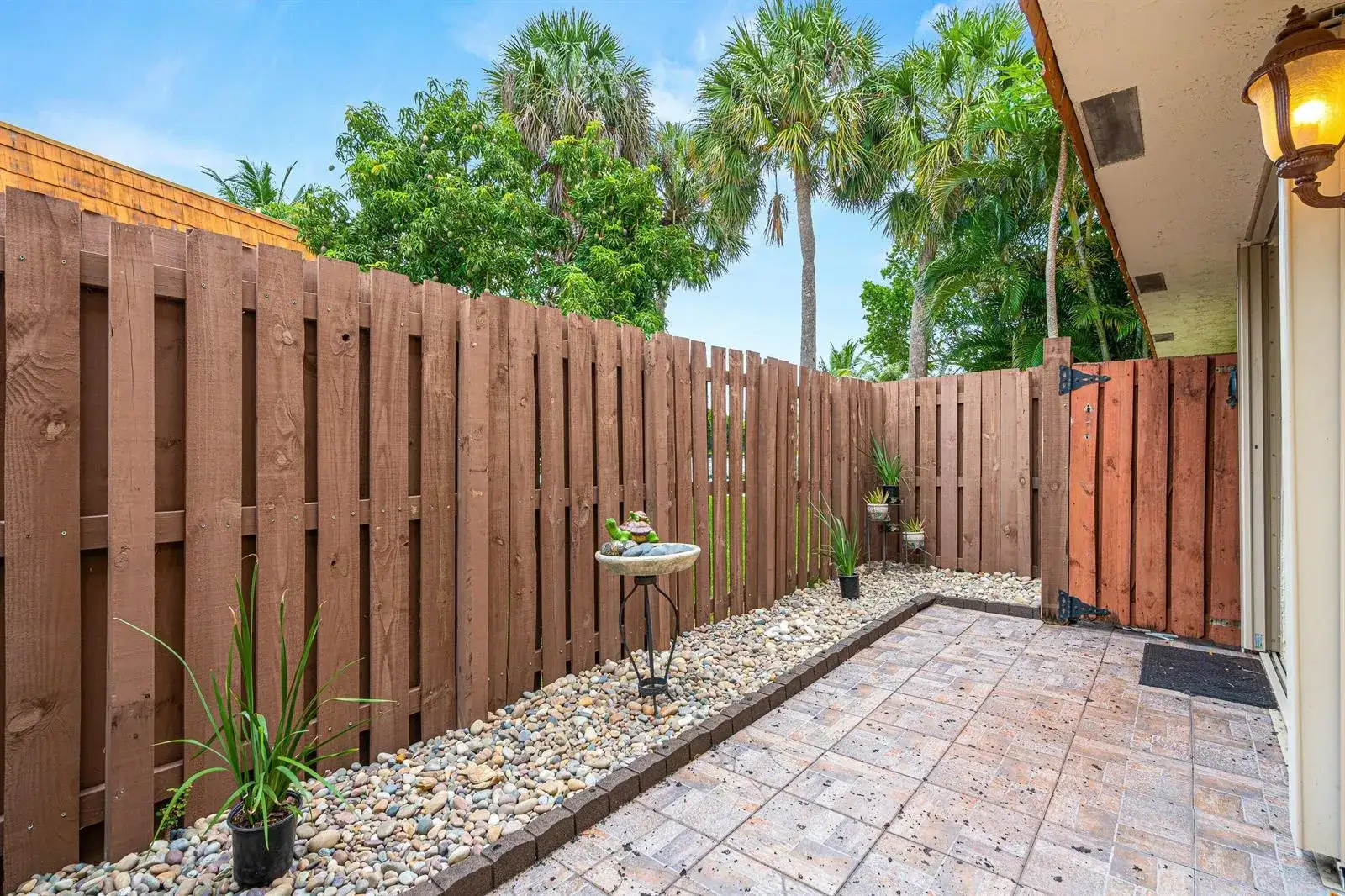 8321 S Coral Circle, North Lauderdale FL 33068 photo 5