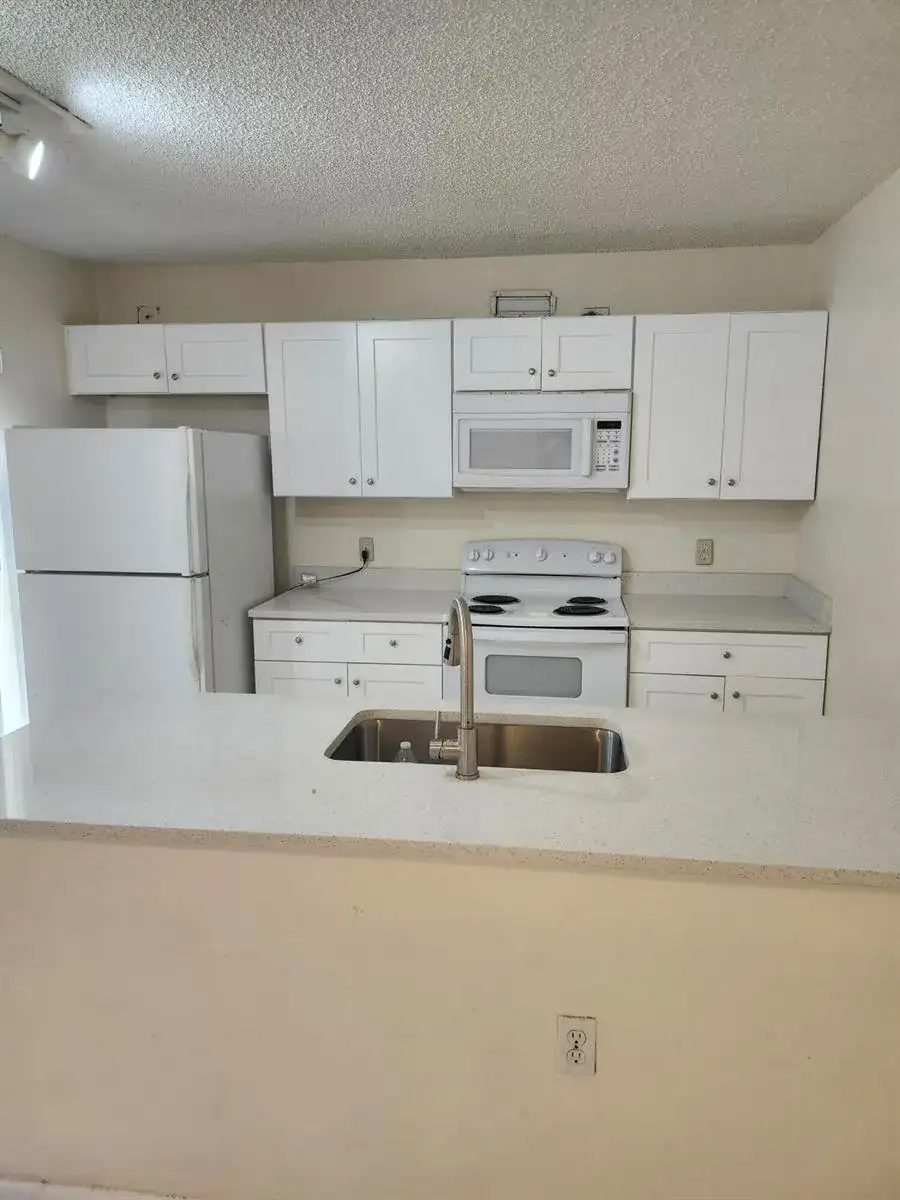 1612 16th Way # 1612, West Palm Beach FL 33407 photo 3