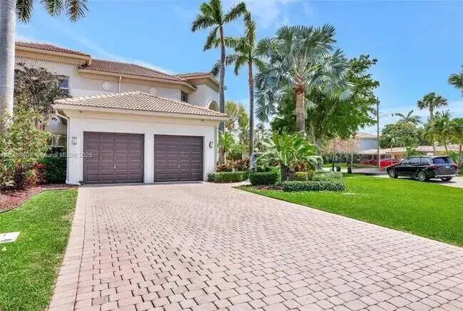 2844 NE 26th Avenue, Lighthouse Point FL 33064 photo 2