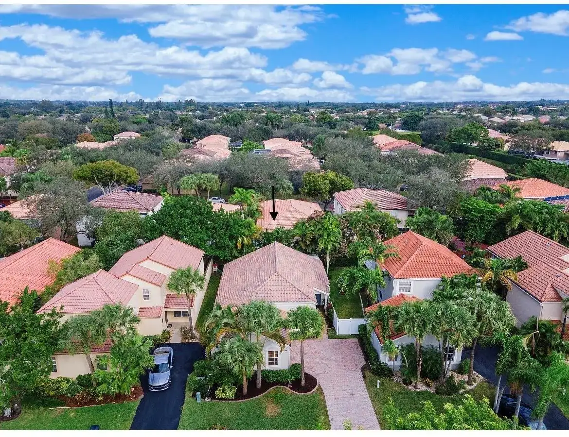 6165 NW 77th Place, Parkland FL 33067 photo 3