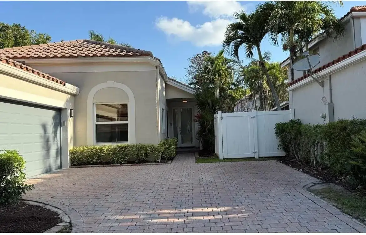 6165 NW 77th Place, Parkland FL 33067 photo 5