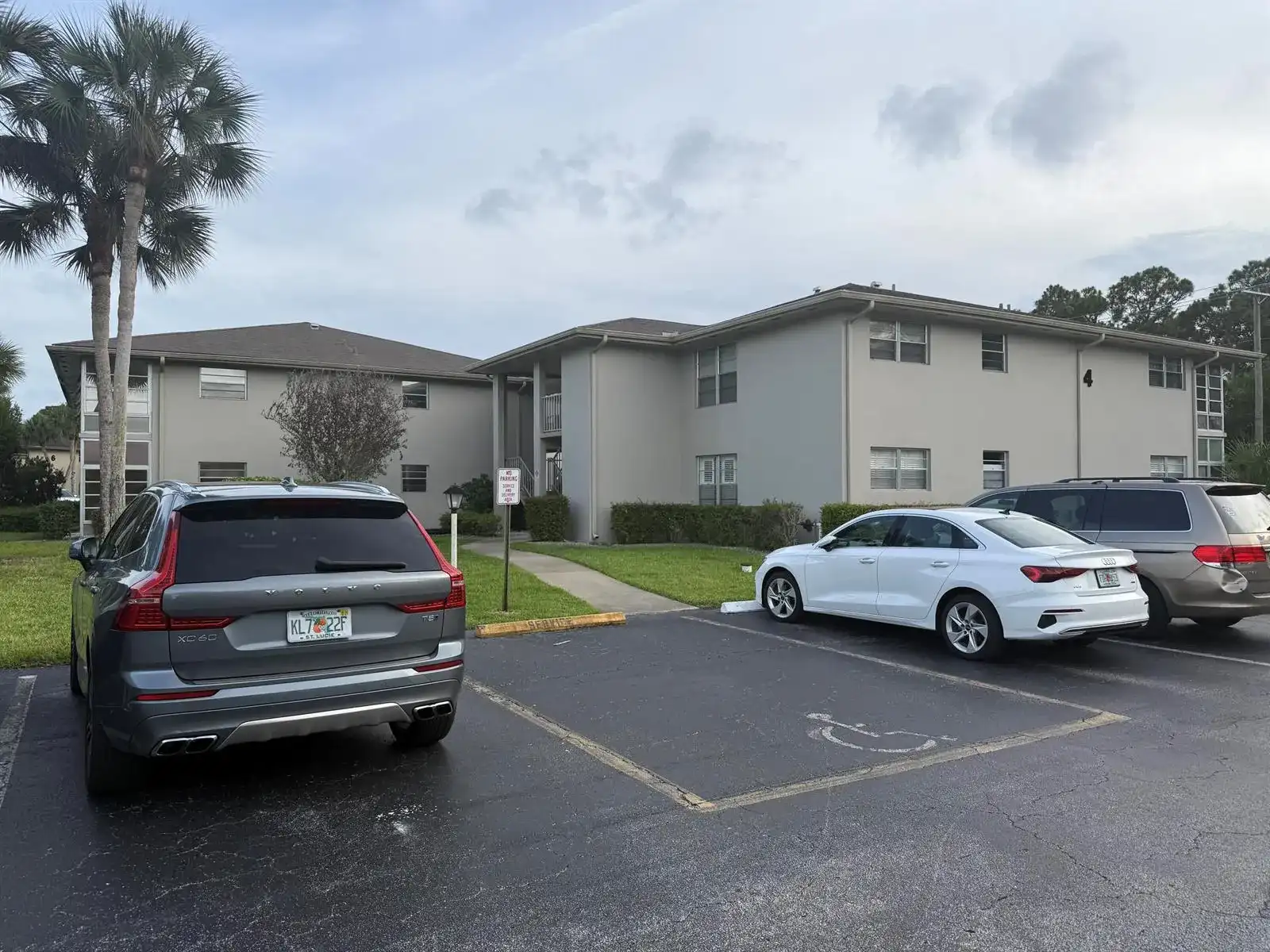4 Lake Vista Trail # 202, Port St. Lucie FL 34952