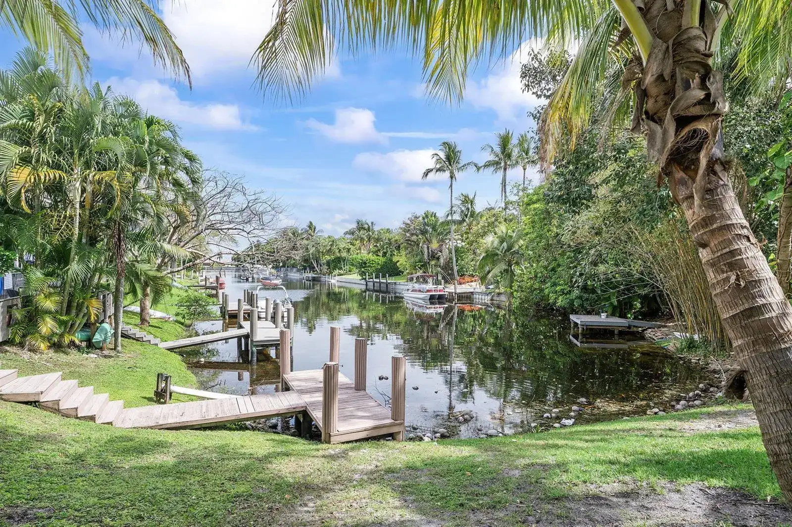 981 Delray Lakes Drive, Delray Beach FL 33444 photo 3
