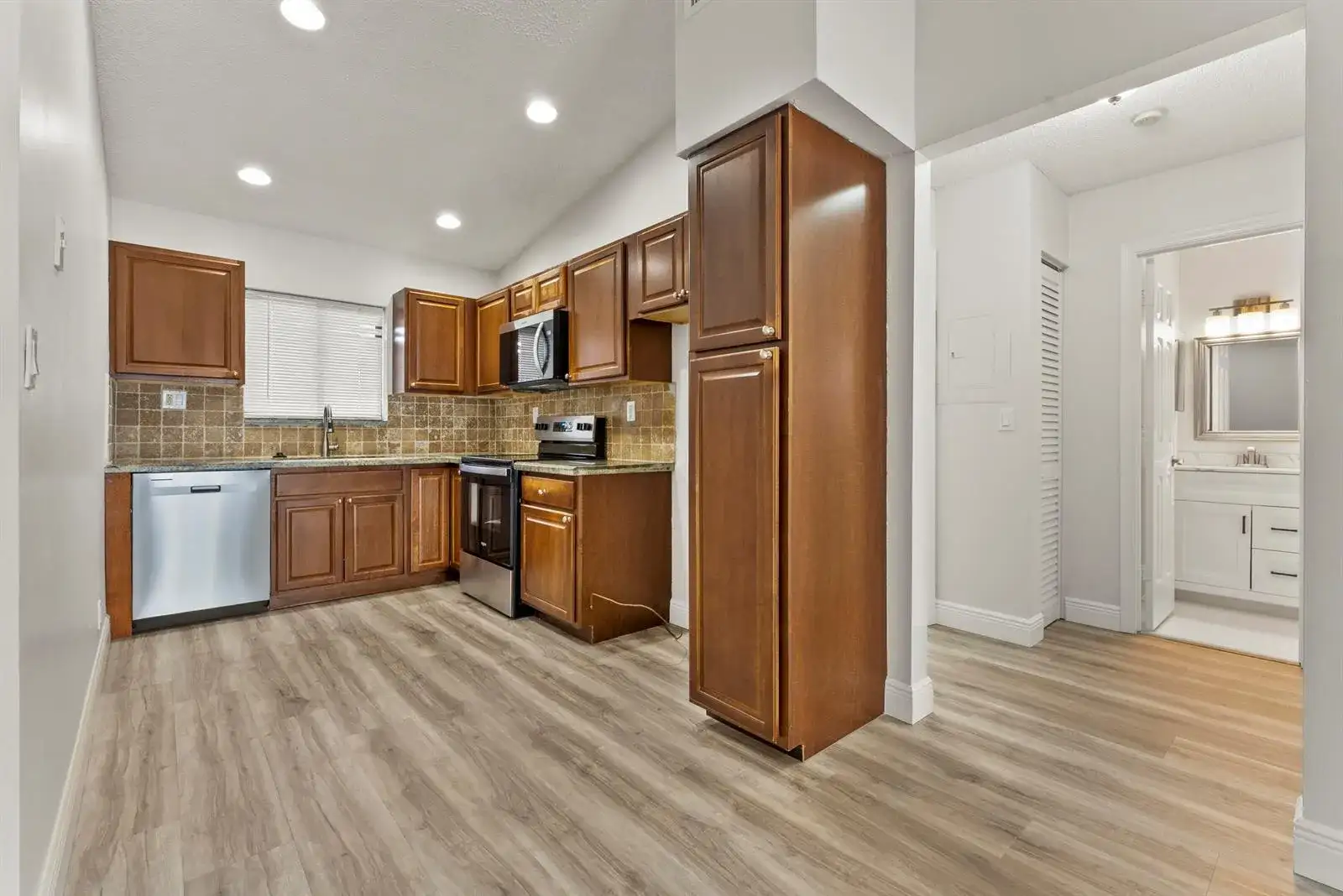 2900 Olivewood Terrace # 2010, Boca Raton FL 33431 photo 3