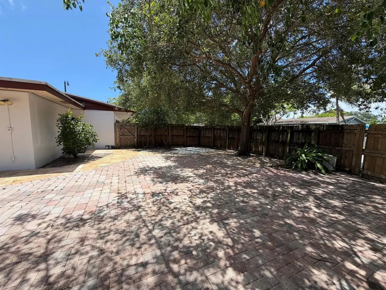 4250 NE 12th Avenue, Pompano Beach FL 33064 photo 3