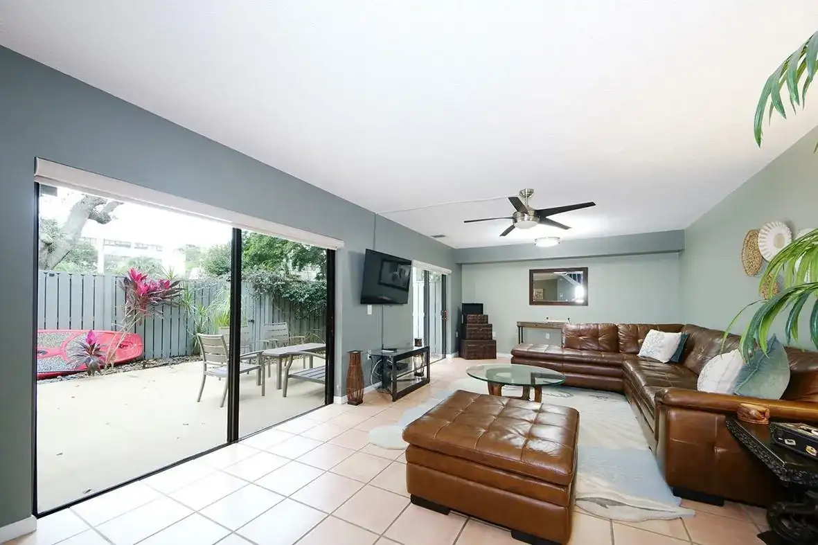 1700 Embassy Drive # 504, West Palm Beach FL 33401 photo 3