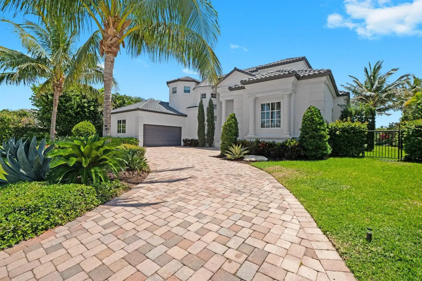 81 S Island Dr, Ocean Ridge FL 33435 photo 3