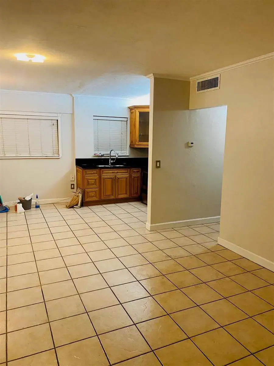 1301 N 12th Court # 12a, Hollywood FL 33019