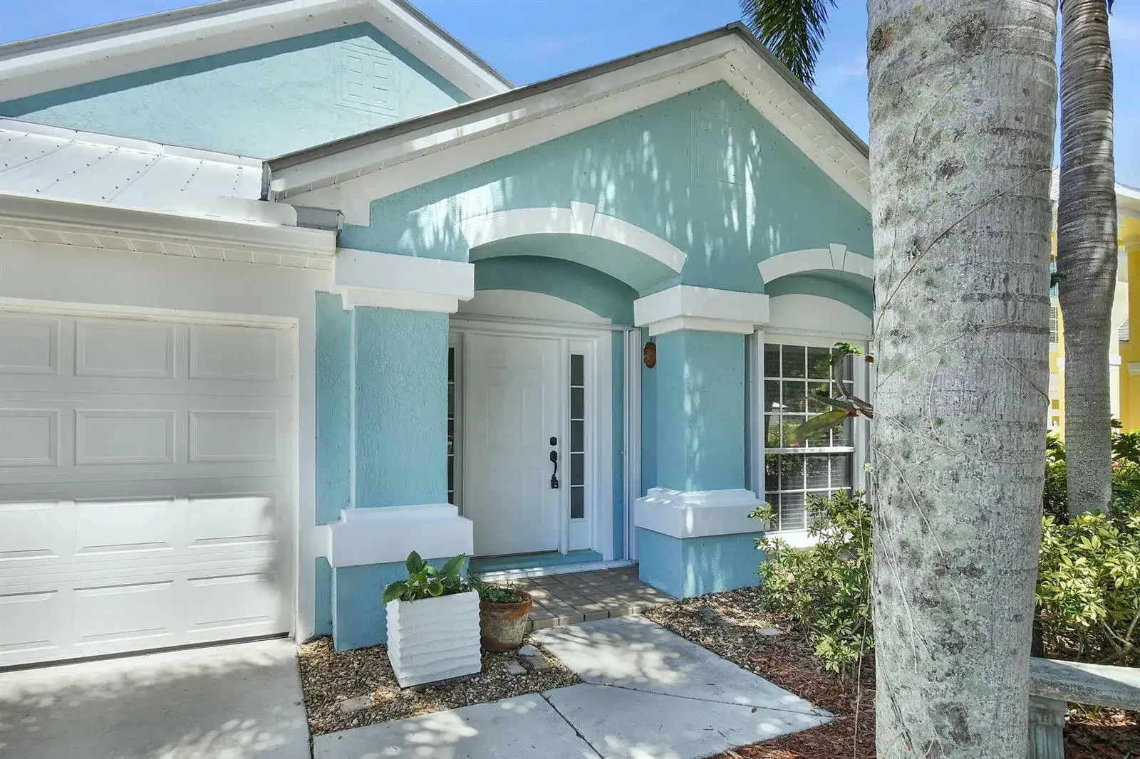 1959 NW Marsh Rabbit Lane, Jensen Beach FL 34957 photo 2