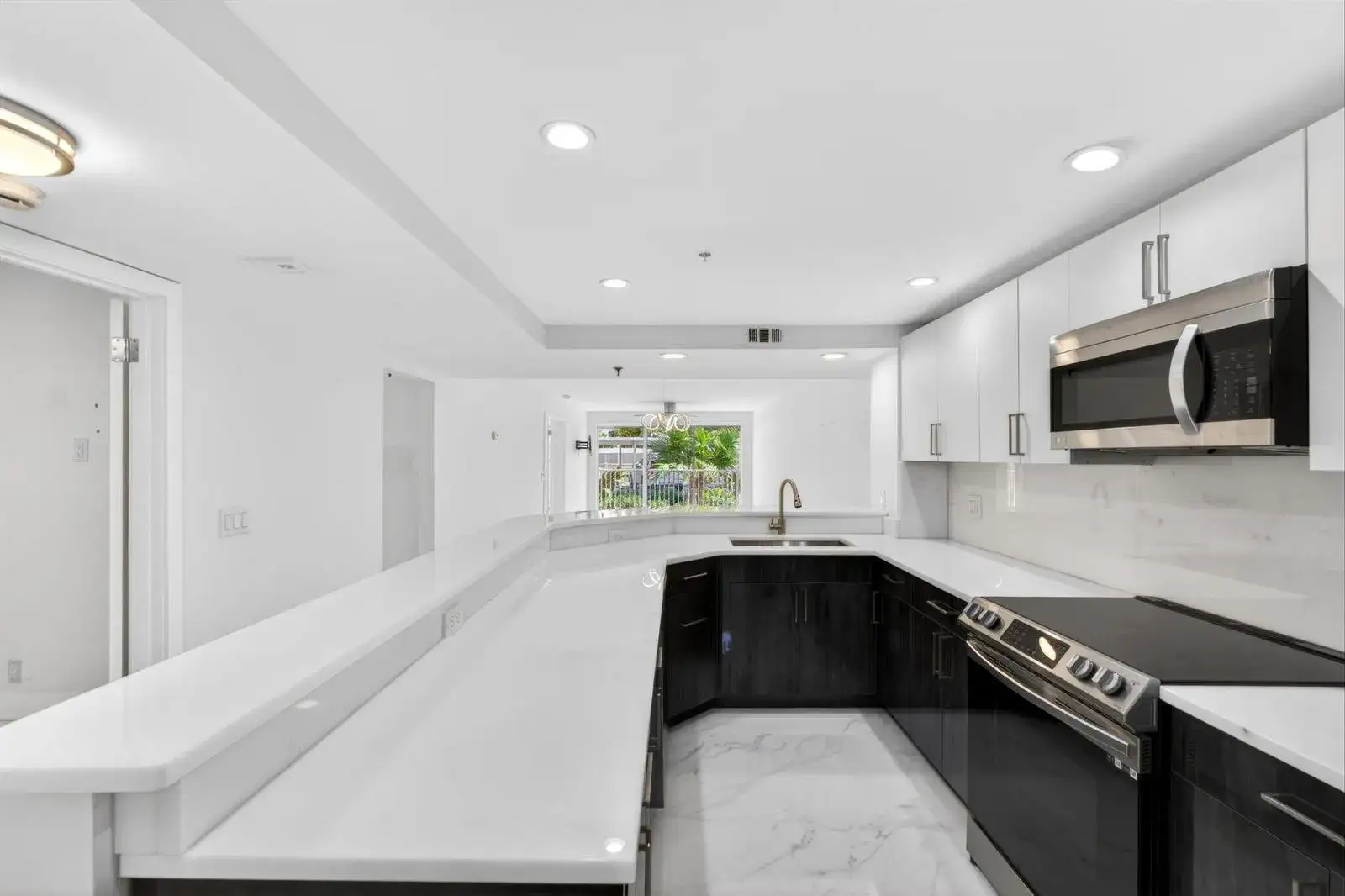 3901 S Flagler Drive # 105, West Palm Beach FL 33405
