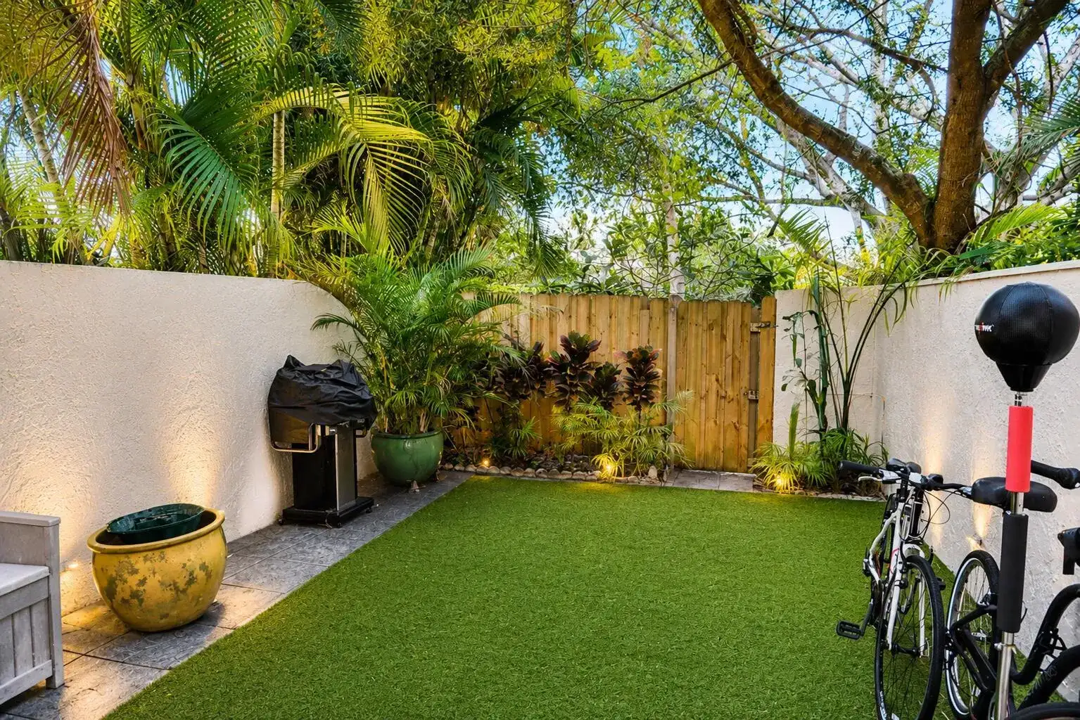 3062 S Oakland Forest Drive # 203, Oakland Park FL 33309 photo 4