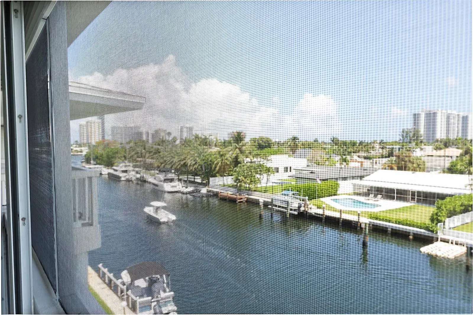 455 Paradise Isle Boulevard # 404, Hallandale Beach FL 33009