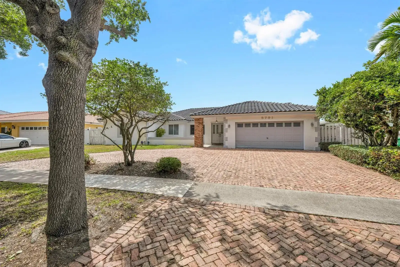 5791 Hawkes Bluff Avenue, Davie FL 33331 photo 3