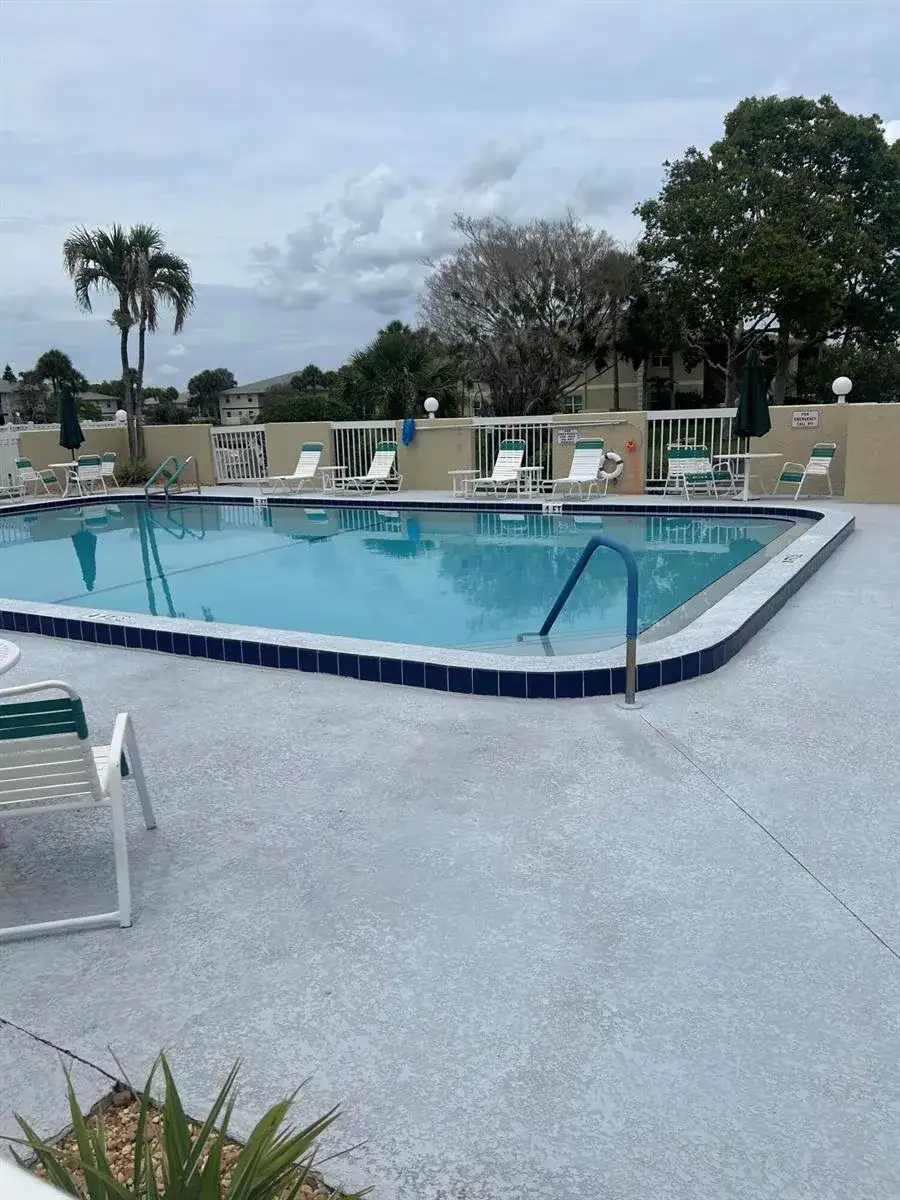 1537 SE Royal Green Circle # 201, Port St. Lucie FL 34952 photo 3